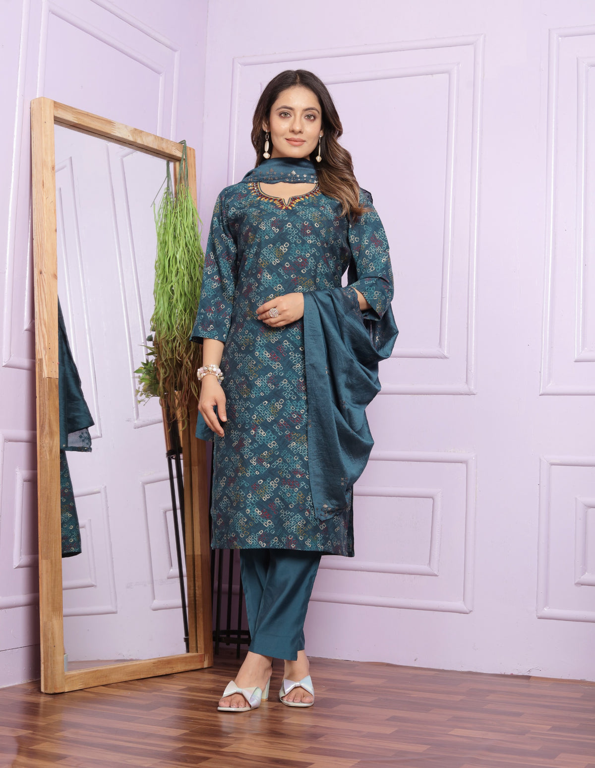 Modal Silk V-Neck Kurti Set in Indigo & Bandhani